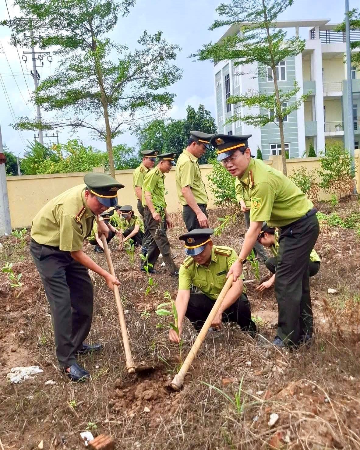Chi cục Kiểm lâm Hải Phòng sôi nổi các hoạt động chào mừng ngày truyền thống 21/5