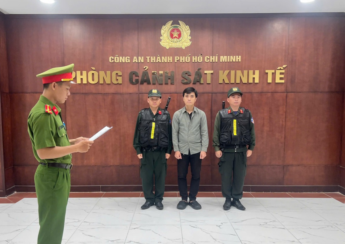 TP.HCM: Khởi tố đối tượng bán giày dép giả mạo nhãn hiệu nổi tiếng, thu lợi hơn 3,5 tỷ đồng