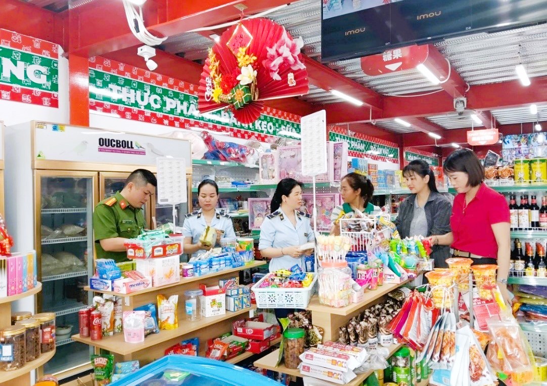 Nghệ An: Loạt cơ sở vi phạm an toàn thực phẩm bị đề nghị xử phạt gần 180 triệu đồng