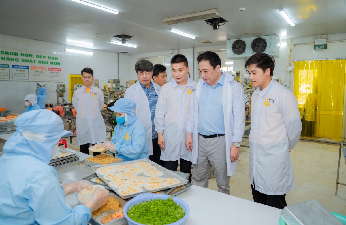 Chủ tịch UBND thành phố Huế
