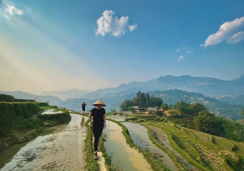 Ngắm vẻ đẹp bình yên của ruộng bậc thang Tả Van mùa nước đổ