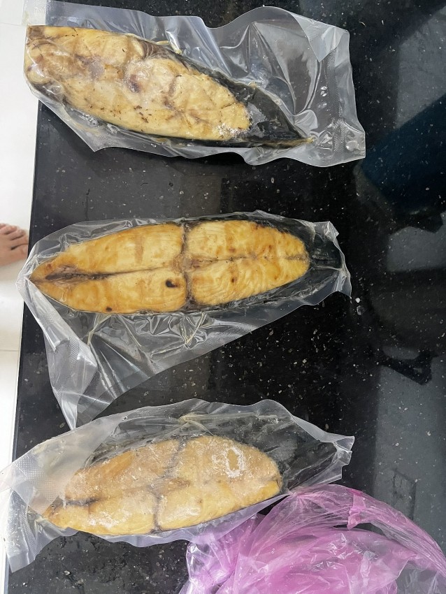 Những lát cá thu ngon và chất lượng được hút chân không vừa ra lò được chuẩn bị gửi cho khách hàng. 