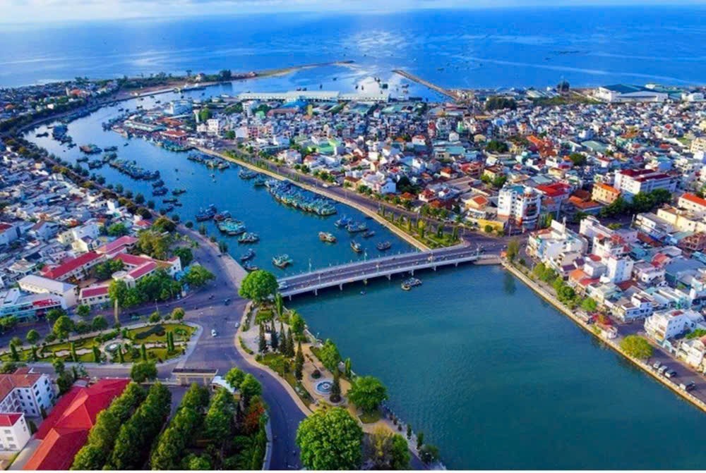 Lâm Đồng thành lập Ban chỉ đạo xây dựng đề án khu kinh tế ven biển phía Nam