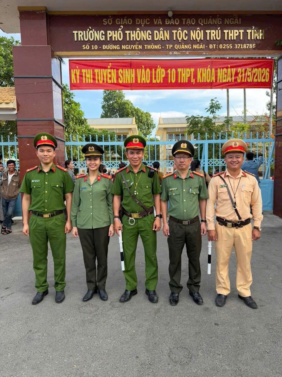 Lực lượng Công an tỉnh Quảng Ngãi phối hợp triển khai các phương án bảo đảm an ninh, trật tự và an toàn giao thông tại các điểm thi trên địa bàn.