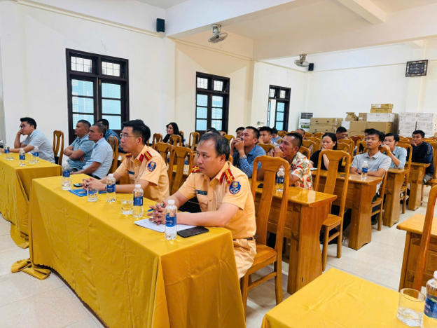 Quảng Trị: Doanh nghiệp vận tải ký cam kết chấp hành các quy định pháp luật trong hoạt động kinh doanh