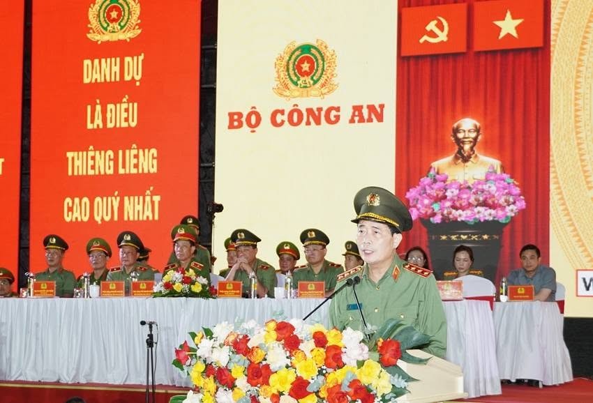 Thượng tướng Lê Quốc Hùng