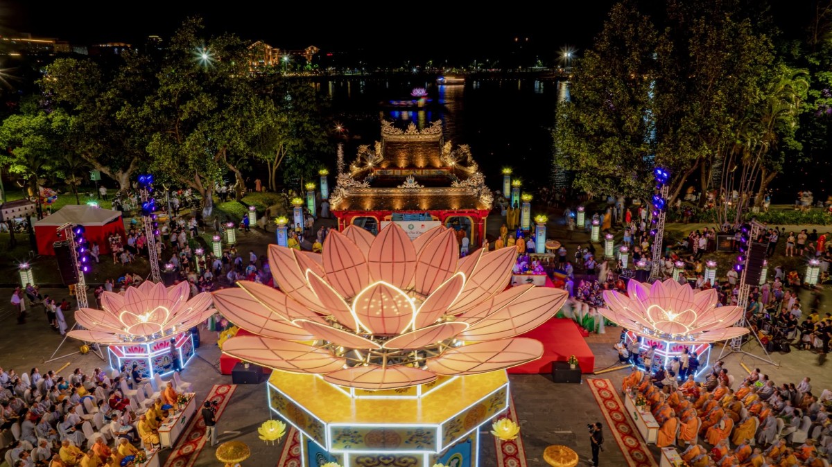 Lễ hội Hoa đăng
