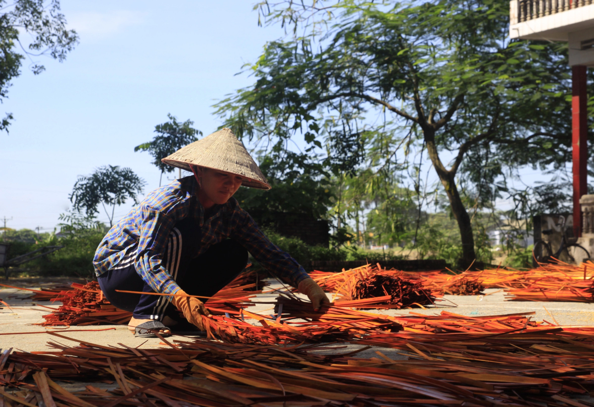Làng nghề đan cỏ tế thôn Lưu Thượng - Nét đẹp thủ công truyền thống phía Tây Hà Nội