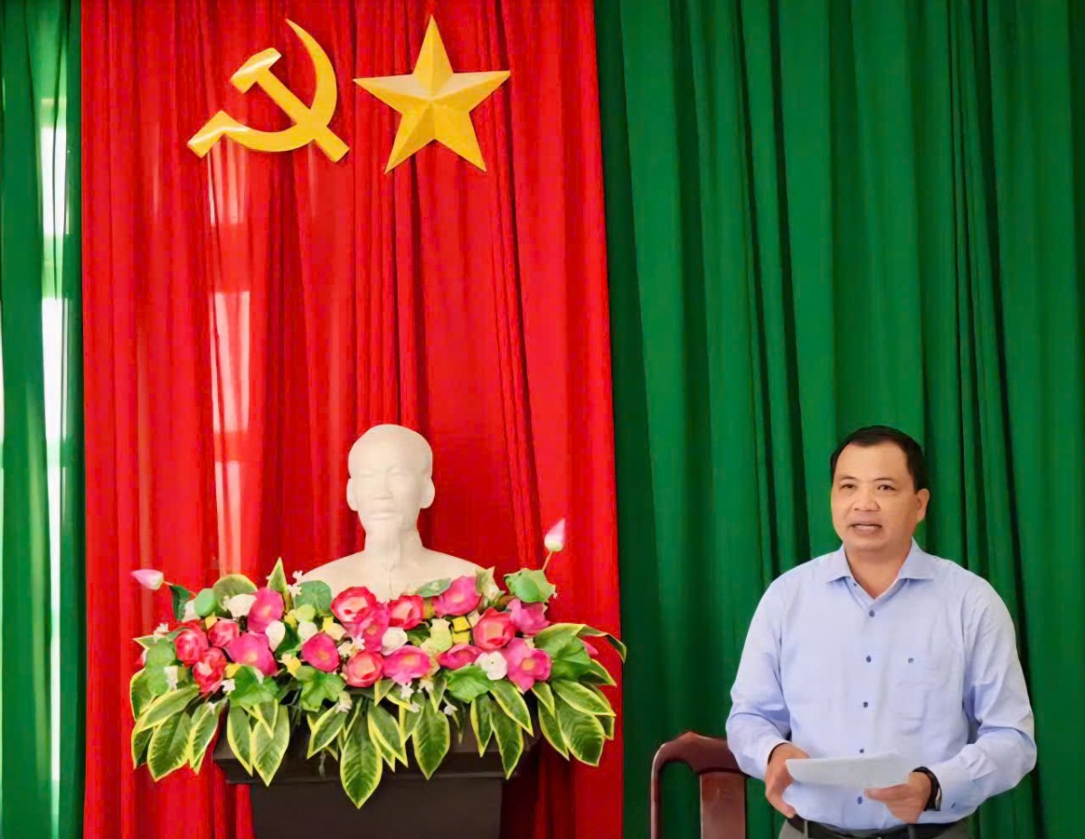 Xã Dray Bhăng họp Ban Chỉ đạo sắp xếp, sáp nhập thôn, buôn trên địa bàn