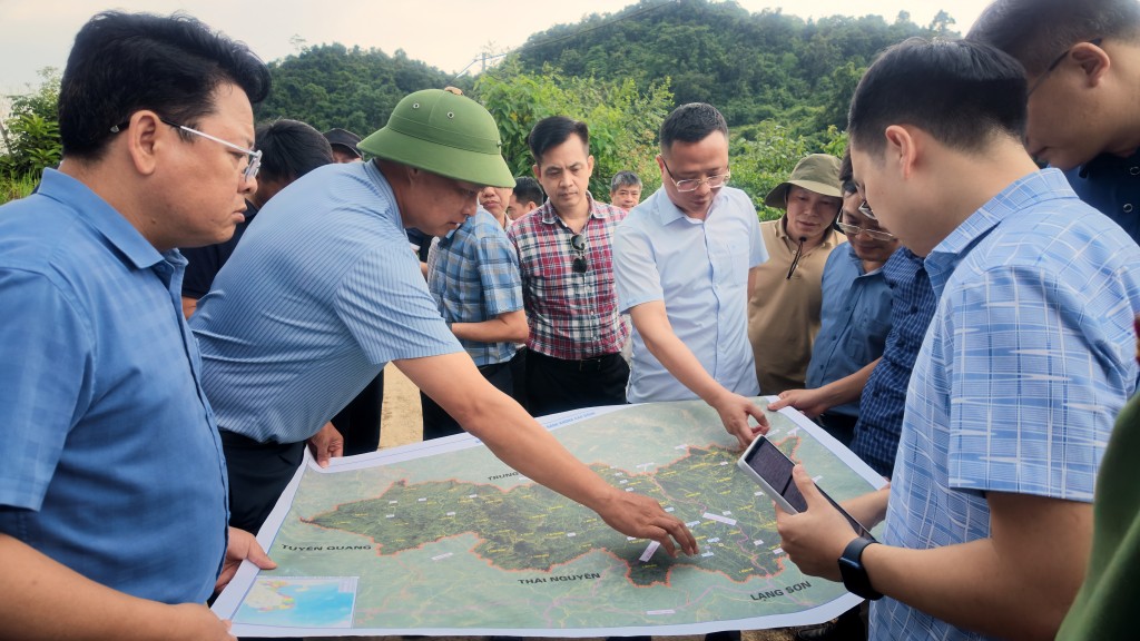 Cục Hàng không Việt Nam khảo sát thực địa các vị trí dự kiến xây dựng Cảng hàng không Cao Bằng