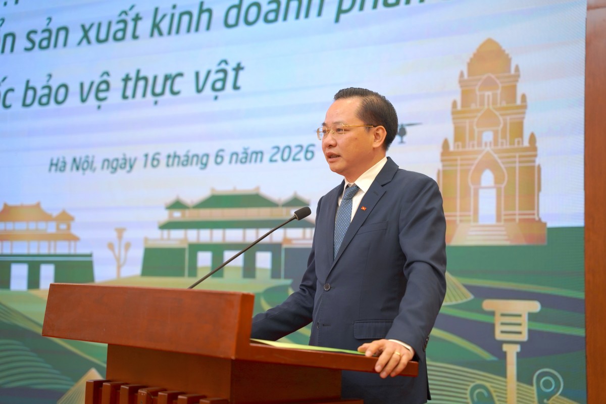 Ông Nguyễn Hữu Tú, Phó Chủ tịch Hiệp hội Phân bón Việt Nam, Tổng Giám đốc Tập đoàn Hóa chất Việt Nam, trình bày định hướng phát triển của Vinachem.
