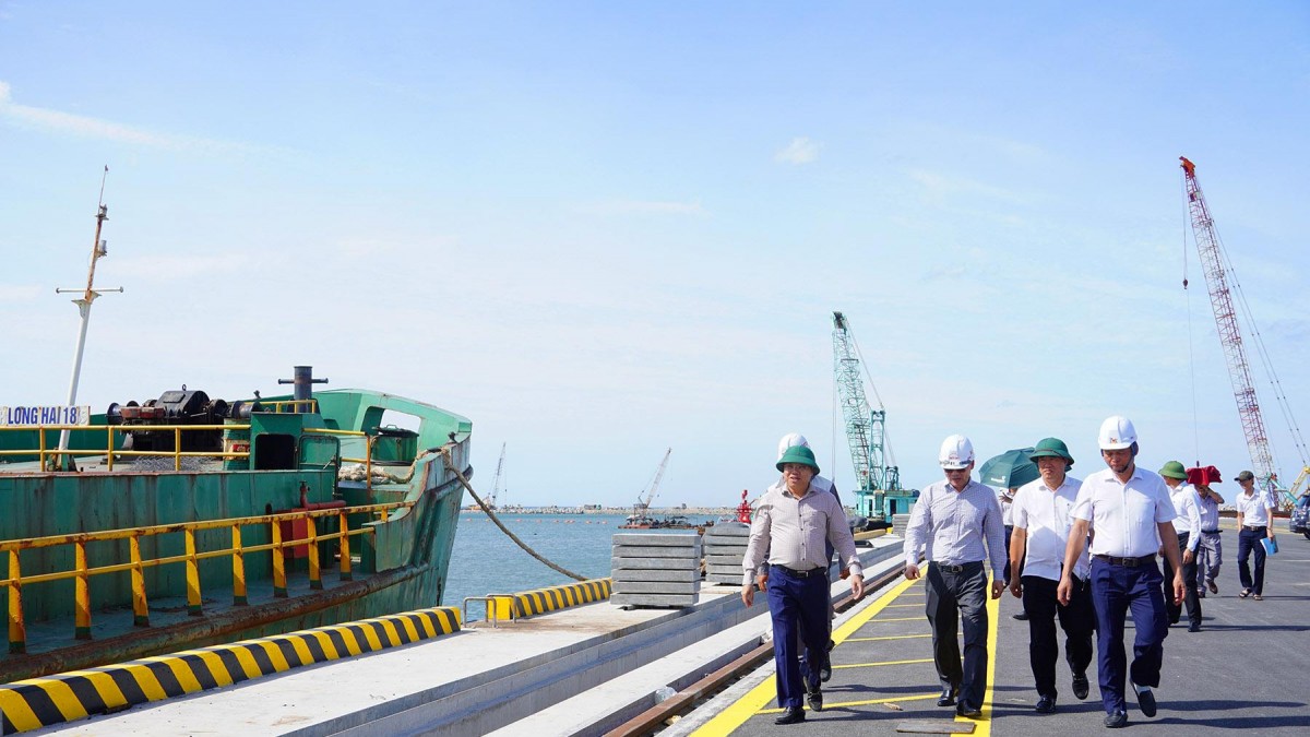 Quảng Trị: Gỡ khó trong giải phóng mặt bằng vũng quay tàu Dự án Khu bến cảng Mỹ Thủy