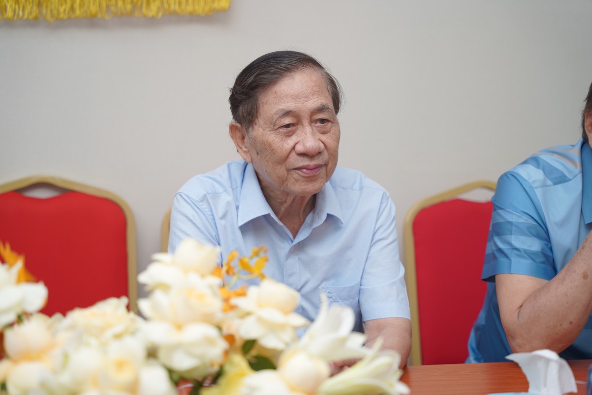Nhà báo Lê Hữu Quế, Phó Chủ tịch Hội đồng Biên tập Tạp chí Hữu cơ Việt Nam chia sẻ nhiều kinh nghiệm tâm huyết về nghề báo trong bối cảnh mới.