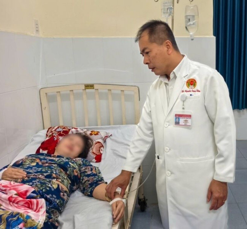Khẩn trương điều tra vụ 22 người nghi ngộ độc sau ăn bánh mì ở Đồng Tháp