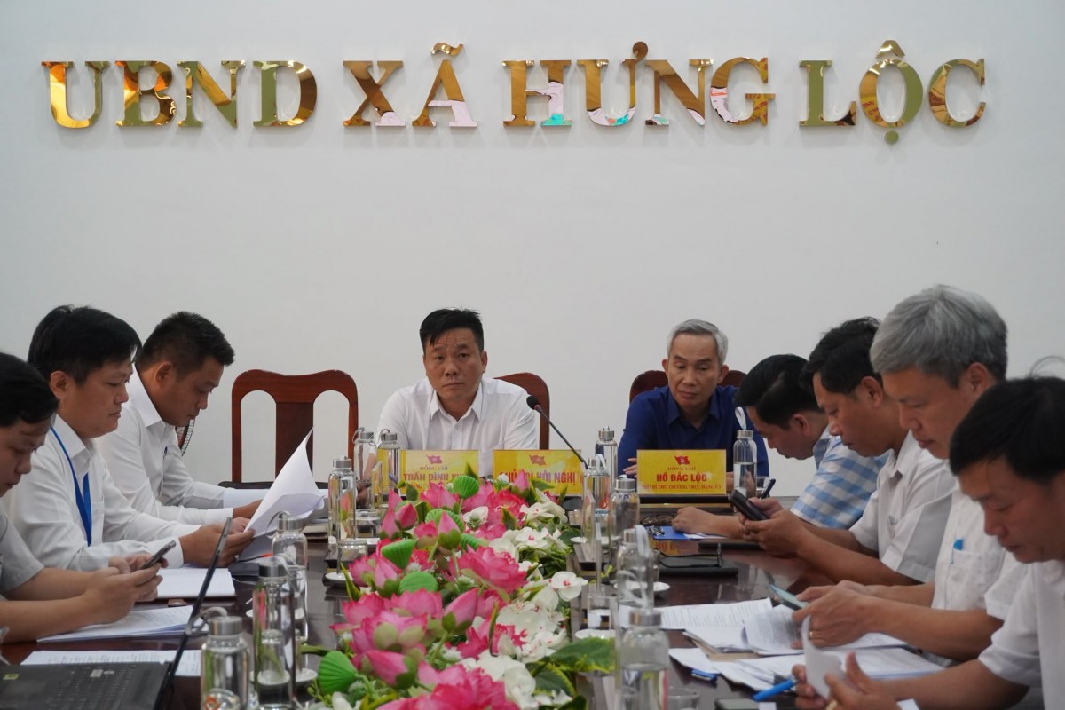 Hội nghị do Thường trực Đảng ủy xã chủ trì