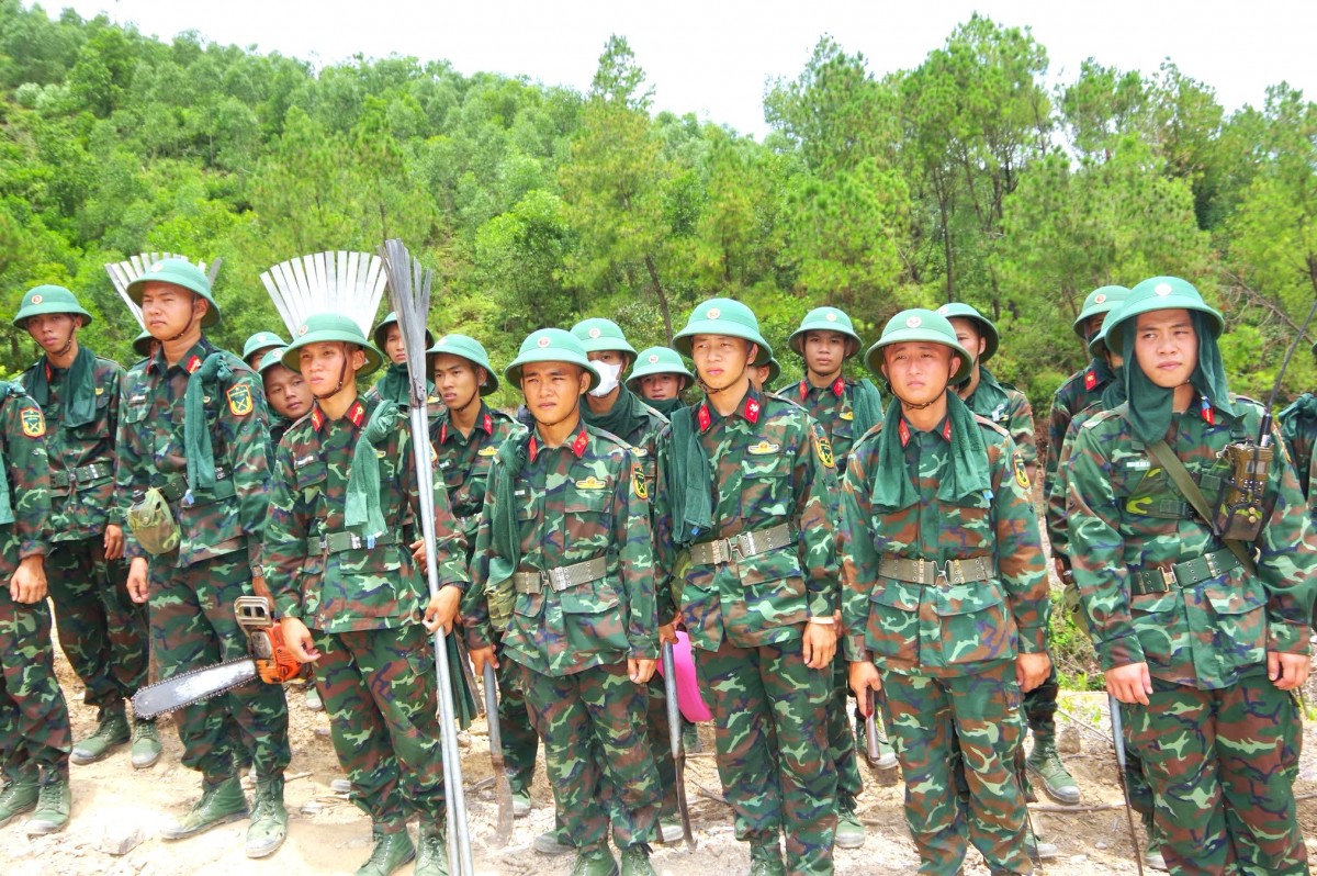 Cháy rừng lan rộng, Chủ tịch Nghệ An trực tiếp chỉ đạo tại hiện trường