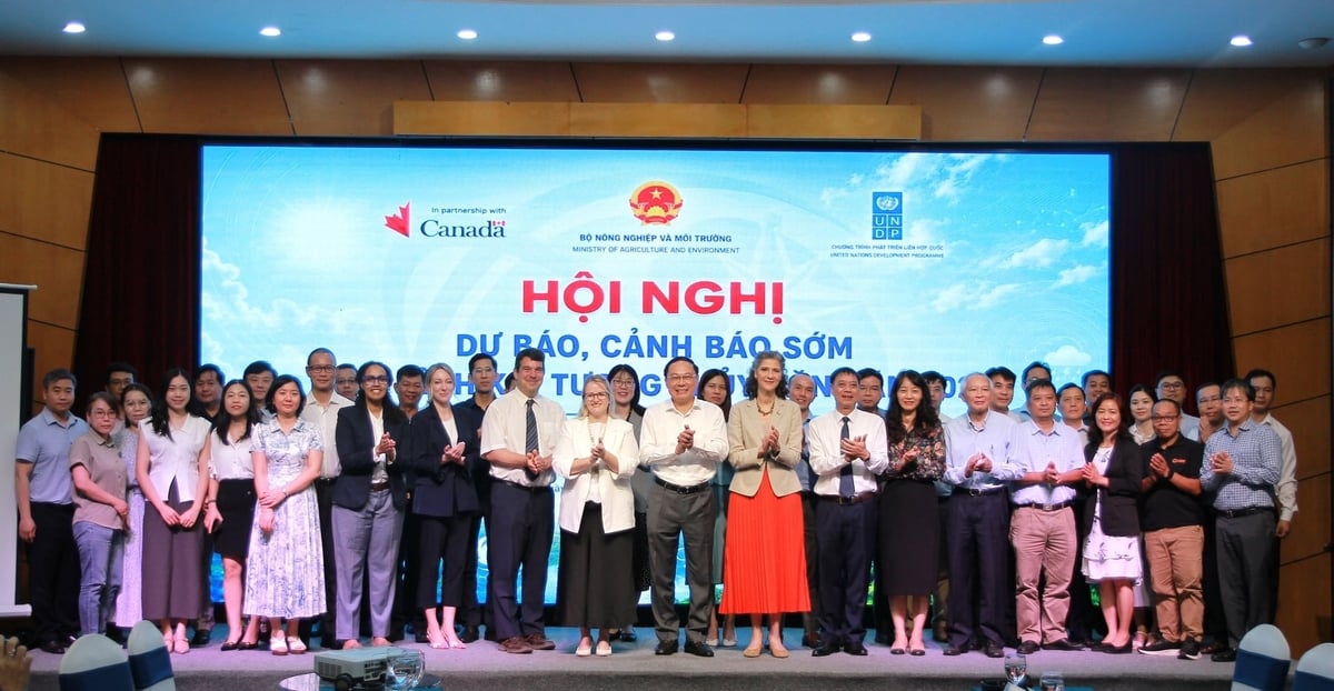 Đông đảo chuyên gia khí tượng thủy văn, phòng chống thiên tai trong nước, quốc tế cùng tham gia hội nghị. Ảnh: Tiến Đức. Đông đảo chuyên gia khí tượng thủy văn, phòng chống thiên tai trong nước, quốc tế cùng tham gia hội nghị. Ảnh: Tiến Đức.
