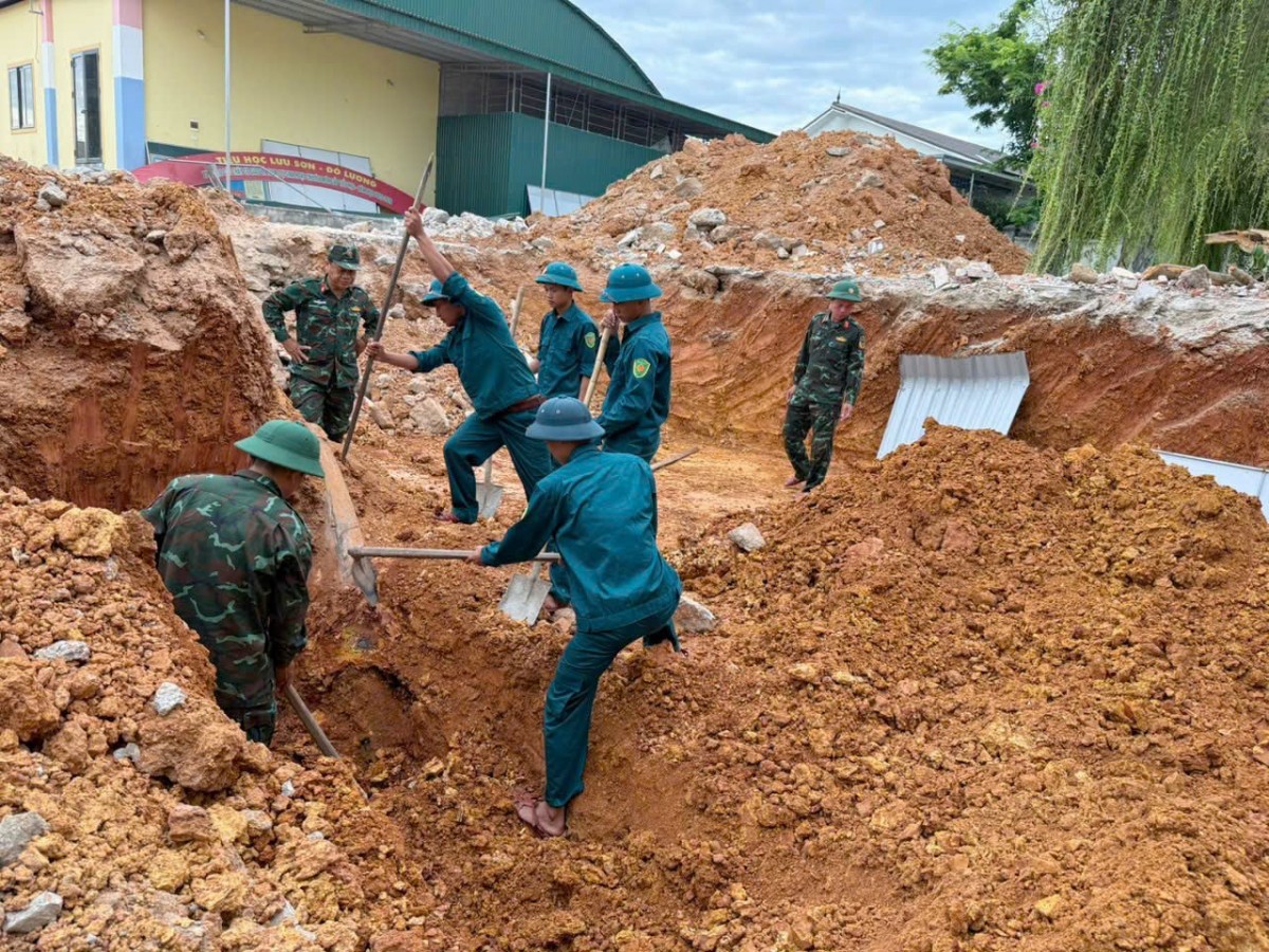 Nghệ An: Hủy nổ thành công quả bom nặng 250kg còn còn nguyên kíp nổ