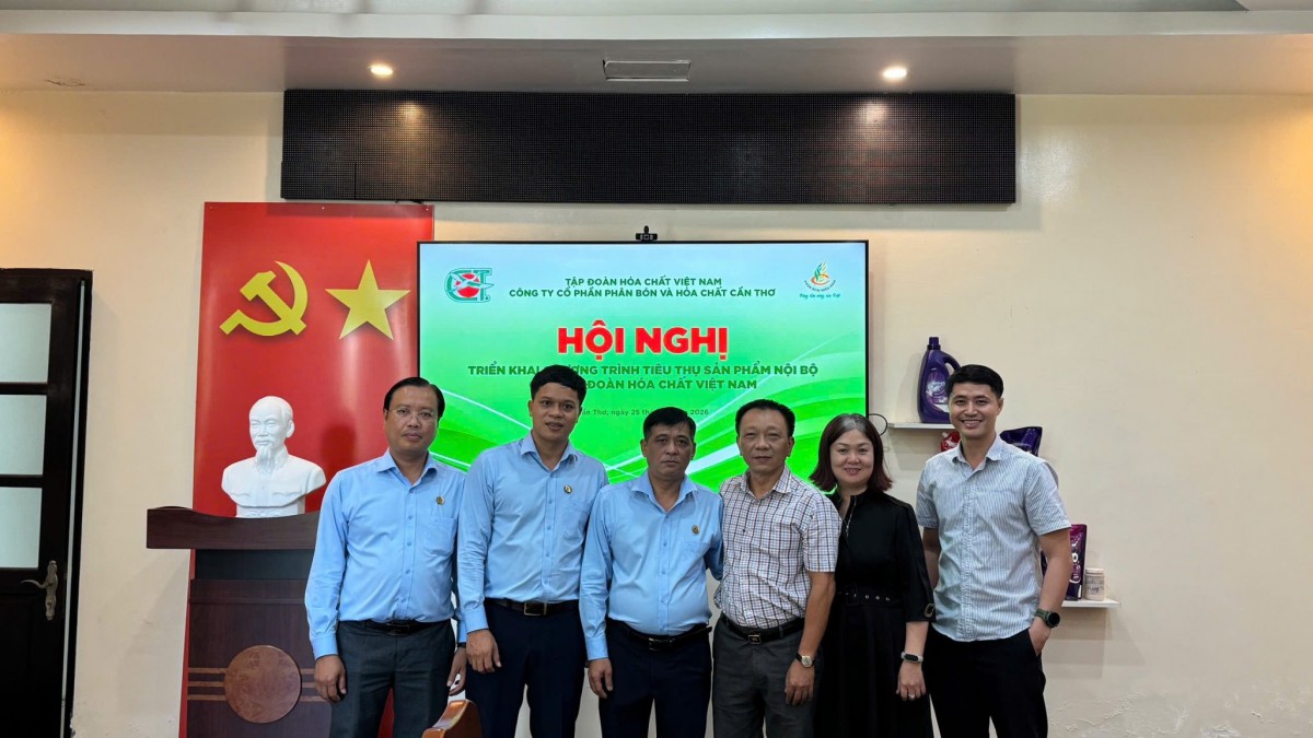Phân bón Miền Nam và Phân bón & Hóa chất Cần Thơ tăng cường hợp tác tiêu thụ sản phẩm nội bộ