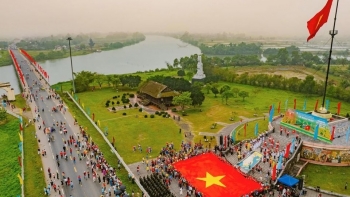 Quảng Trị: Bắn pháo hoa nổ tầm cao và tầm thấp trong đêm khai mạc Lễ hội Vì Hòa bình năm 2026