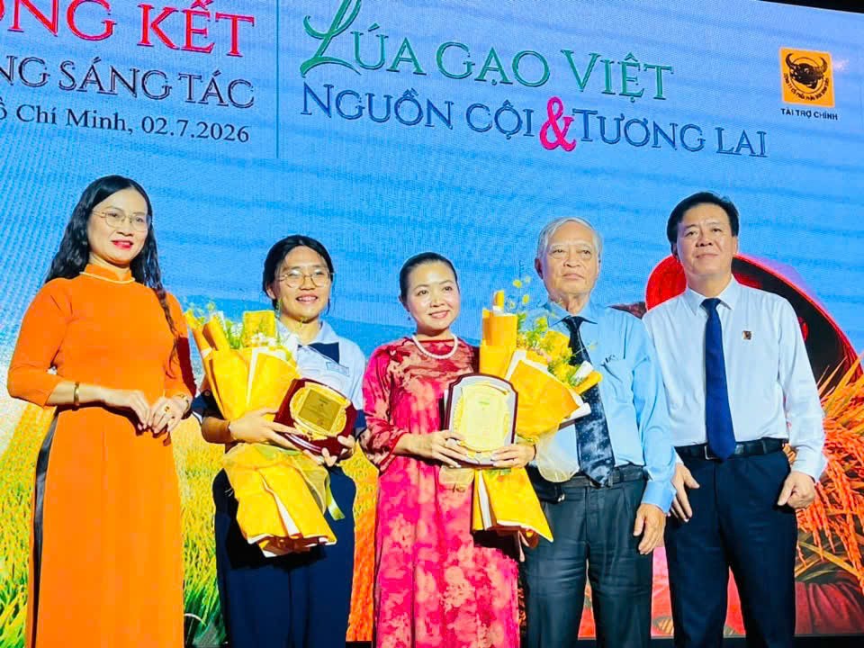 Phân bón Bình Điền đồng hành cùng cuộc vận động sáng tác 