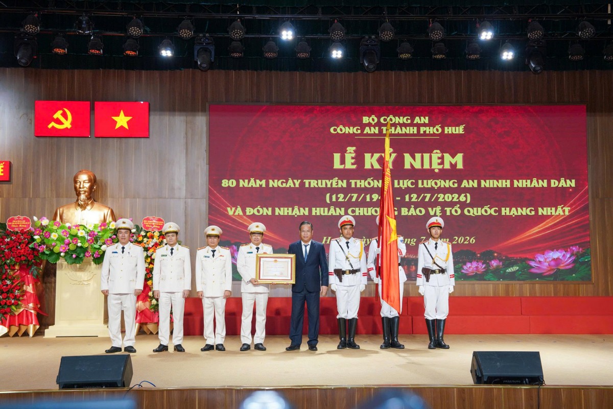 Huân chương Bảo vệ Tổ quốc hạng Nhất