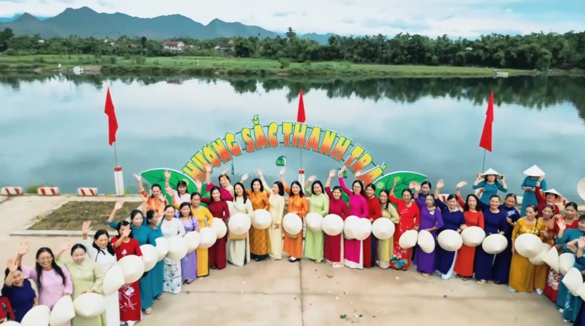 "Áo dài Huế - Hương sắc thanh trà" - Lan tỏa lối sống xanh và giá trị cộng đồng