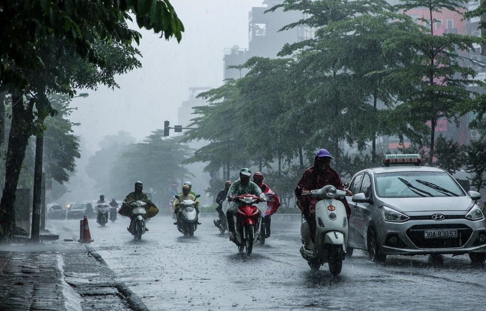 Dự báo thời tiết hôm nay 6.7: Bắc Bộ mưa to, Trung Bộ nắng nóng