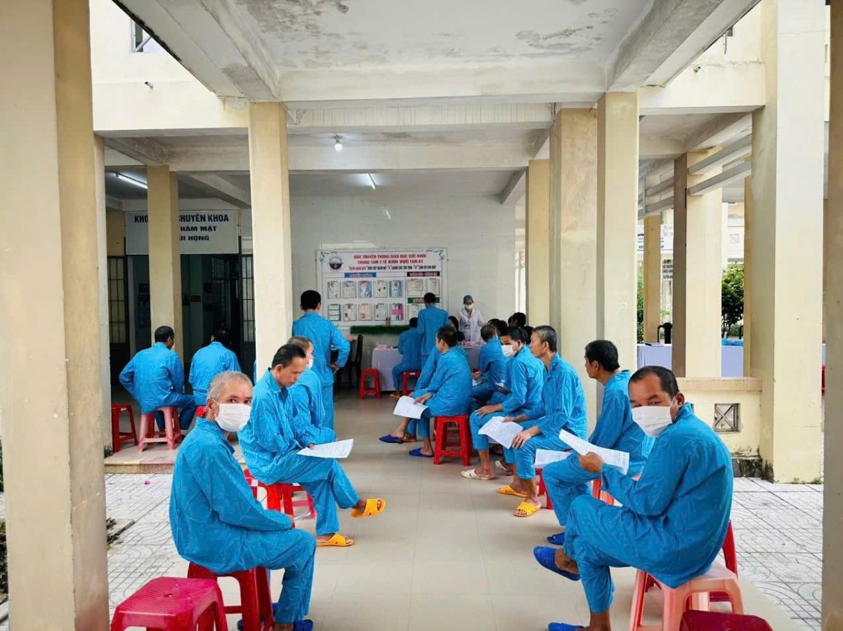 TP Đà Nẵng: Khám sức khỏe miễn phí tại Trung tâm Điều dưỡng người tâm thần Quảng Nam