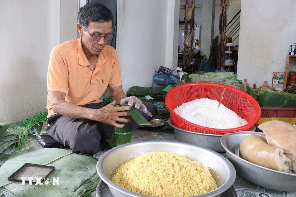 Bánh tét làng Chuồn: Hương vị quê nhà xứ Huế