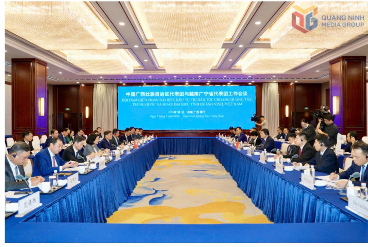 Quang cảnh cuộc họp. Ảnh:QMG