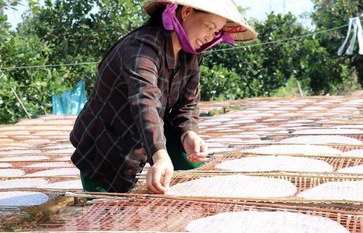 Bánh tráng Mỹ Lồng, bánh phồng Sơn Đốc: Hồn xứ dừa Bến Tre trong từng sản phẩm