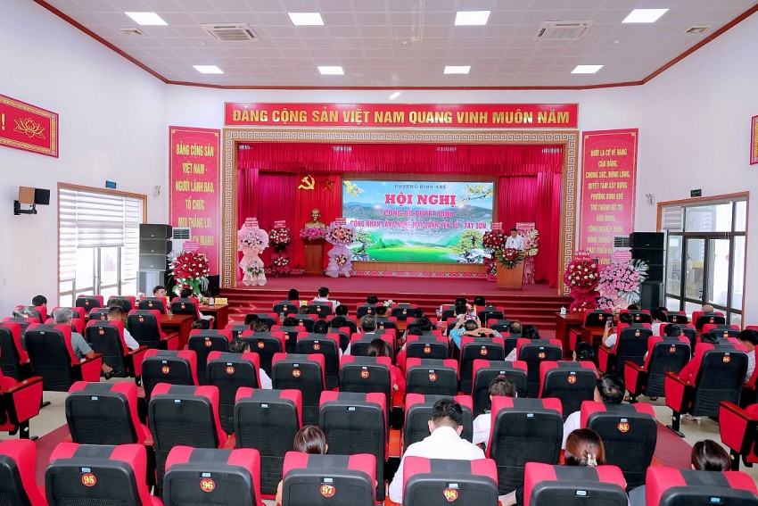 Quang cảnh hội nghị. 