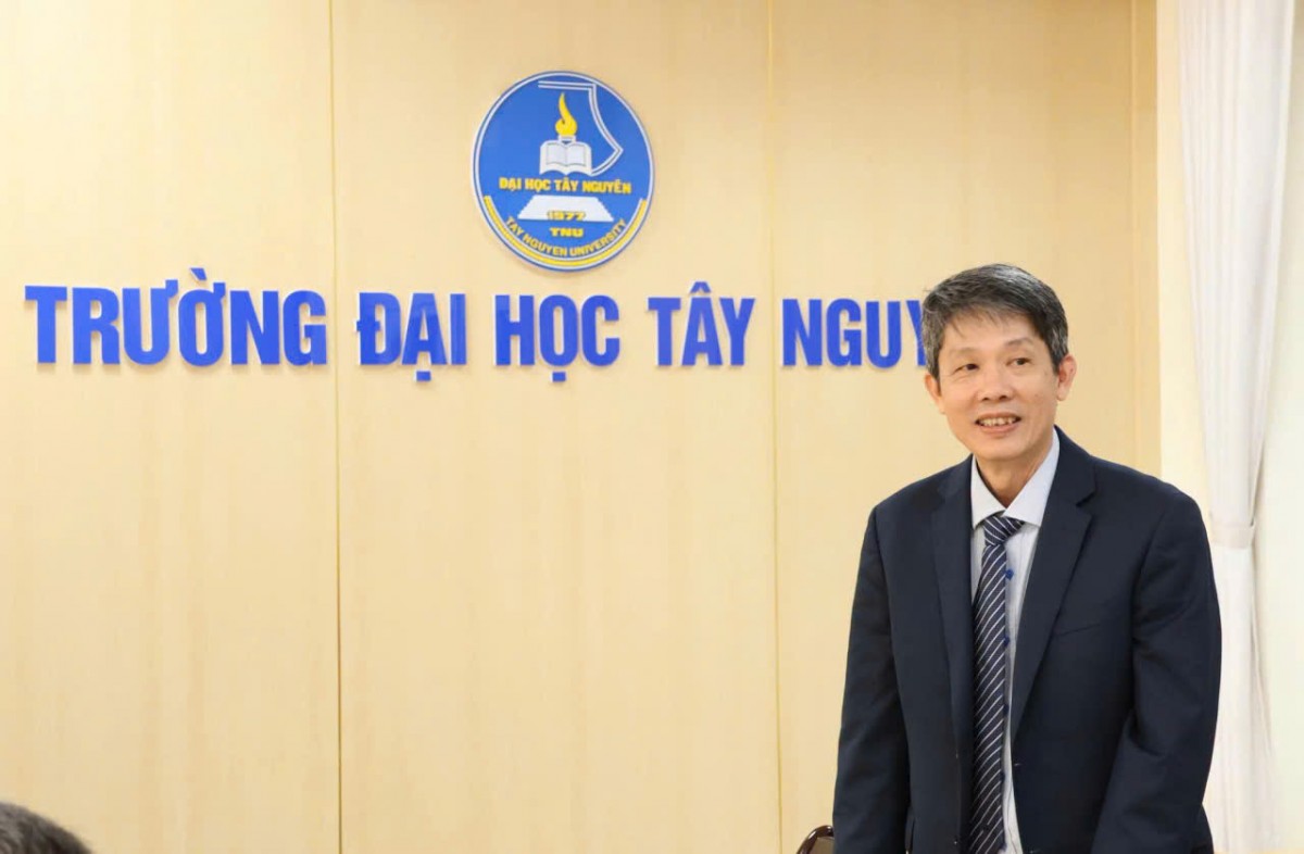 Tăng cường hợp tác đào tạo, nghiên cứu giữa hai trường đại học nông nghiệp trong nước