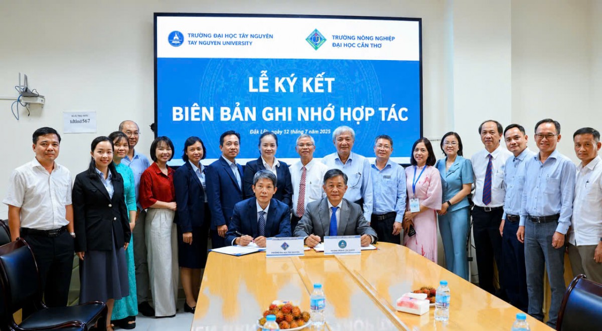 Tăng cường hợp tác đào tạo, nghiên cứu giữa hai trường đại học nông nghiệp trong nước
