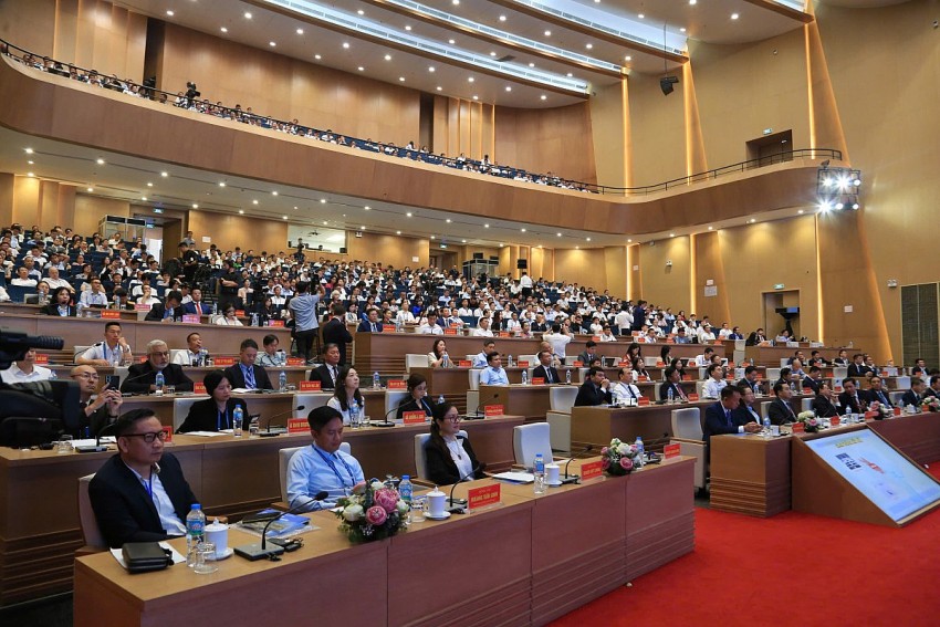 Lào Cai khẳng định quyết tâm xây dựng môi trường đầu tư minh bạch, trở thành cực tăng trưởng mới của vùng