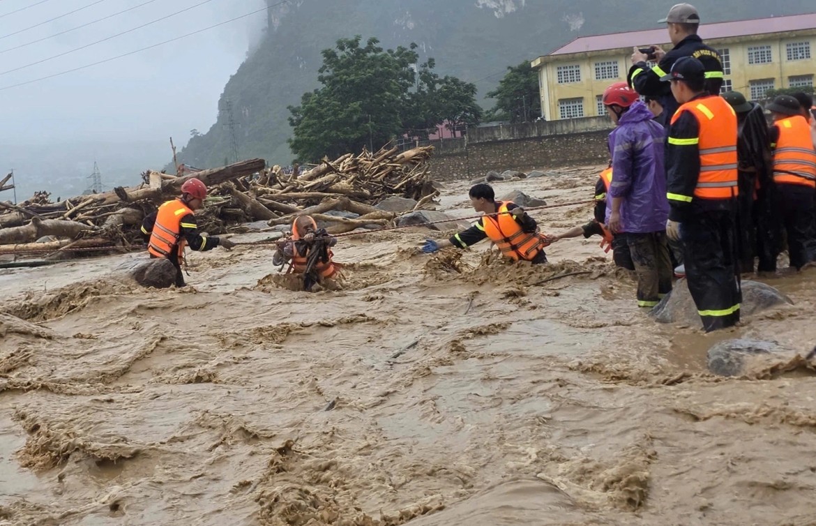 Thủ tướng yêu cầu khẩn trương triển khai các biện pháp ứng phó mưa lớn ở miền núi Bắc Bộ