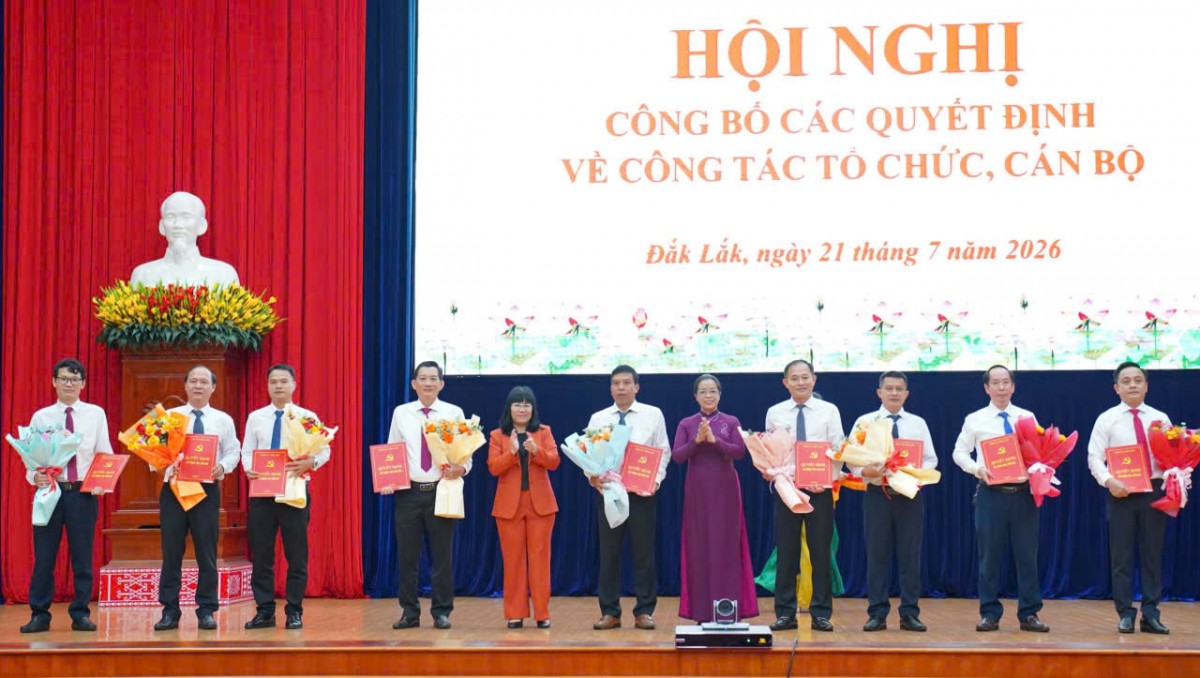 Đắk Lắk thành lập Tổ Nghiên cứu phát triển và công bố quyết định về công tác cán bộ