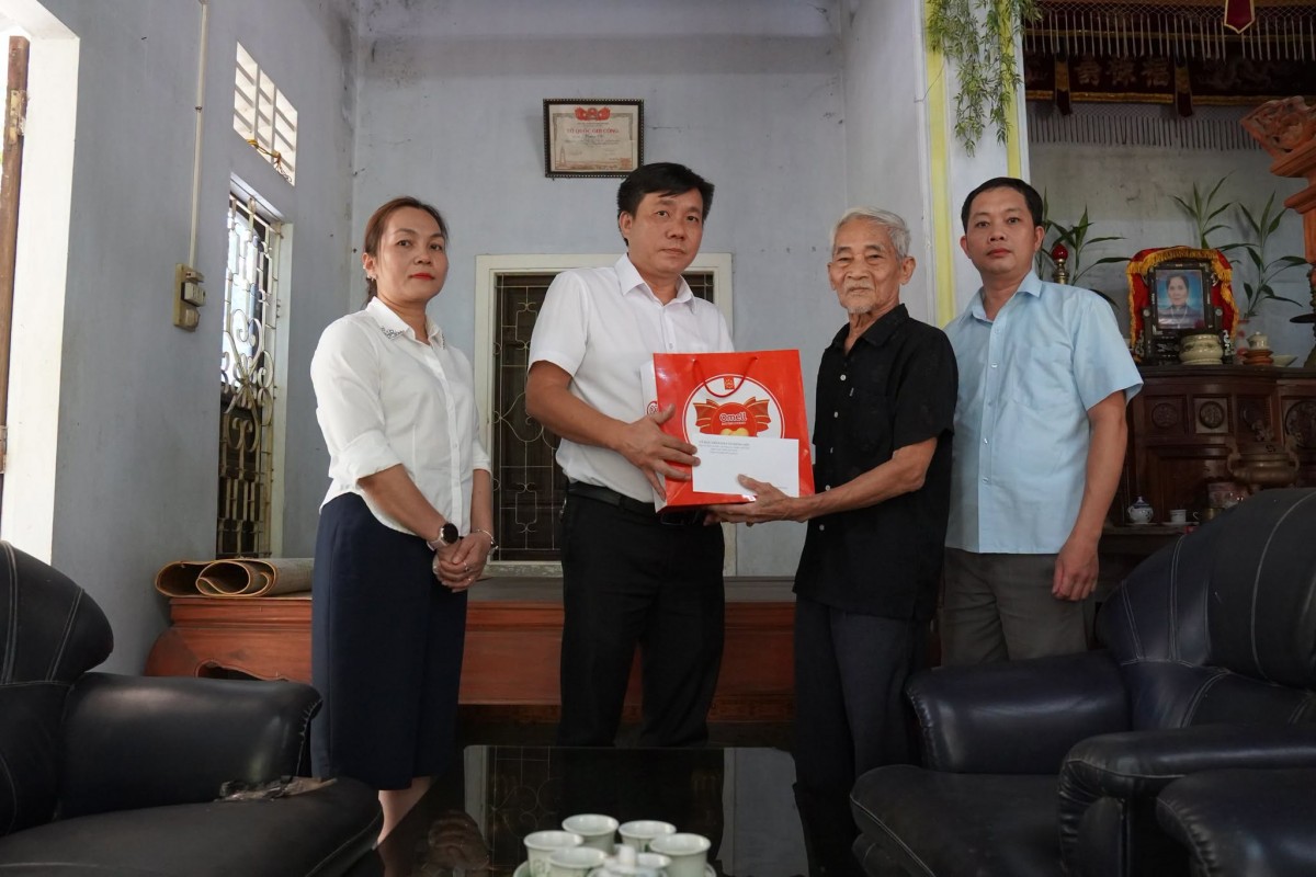 Tp. Huế: Xã Hưng Lộc lan tỏa nghĩa tình từ chuỗi hoạt động “Đền ơn đáp nghĩa”