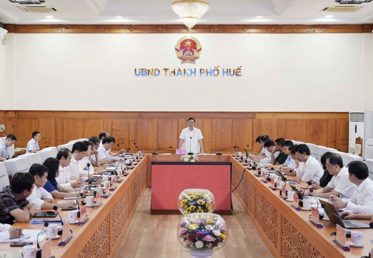 Phiên họp thường kỳ
