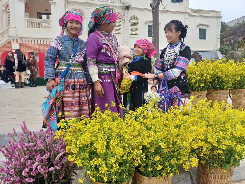 Đặc sắc chợ phiên vùng cao Bắc Hà