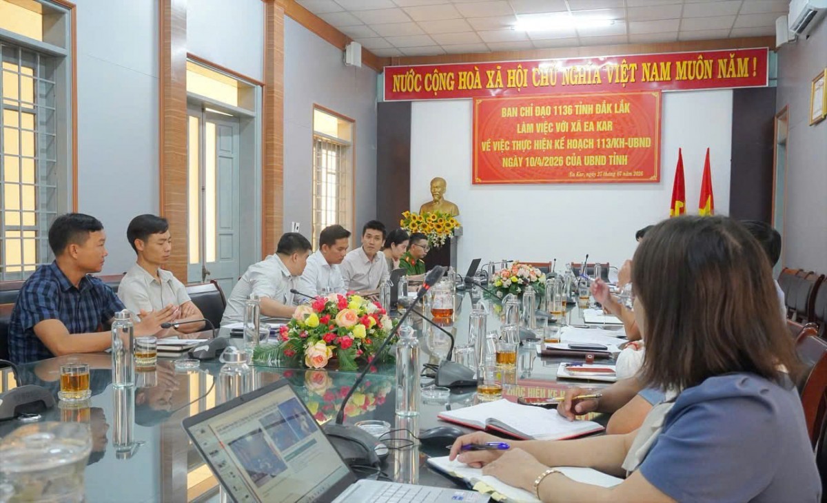 Ban Chỉ đạo 1136 tỉnh Đăk Lăk làm việc với xã Ea Kar về xây dựng cơ sở dữ liệu đất đai