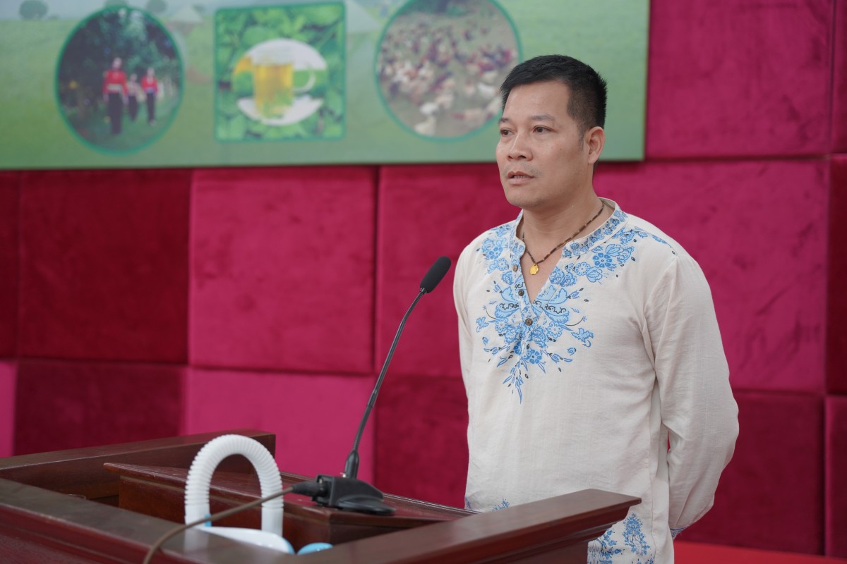 Ông Khúc Hoàng Anh, đại diện Công ty Long Hưng Holdings, cho rằng bưởi đỏ Tân Lạc có tiềm năng phát triển sản phẩm chế biến, xuất khẩu và bán hàng trực tuyến.