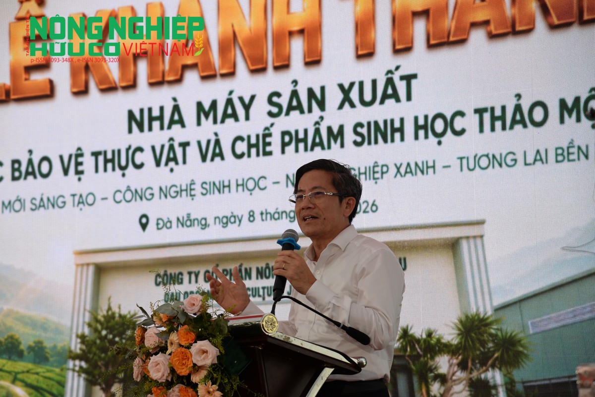 Đồng chí Trần Nam Hưng, Phó Chủ tịch UBND thành phố Đà Nẵng phát biểu đánh giá cao nỗ lực nghiên cứu và phát triển công nghệ sinh học của doanh nghiệp, đồng thời nhấn mạnh nhà máy sản xuất thuốc bảo vệ thực vật và chế phẩm sinh học thảo mộc là bước tiến q
