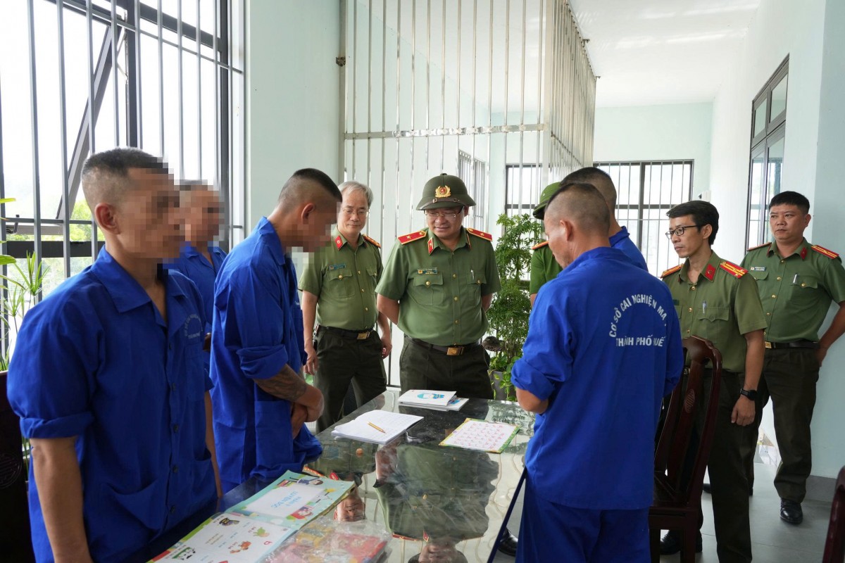 hỗ trợ người sau cai nghiện