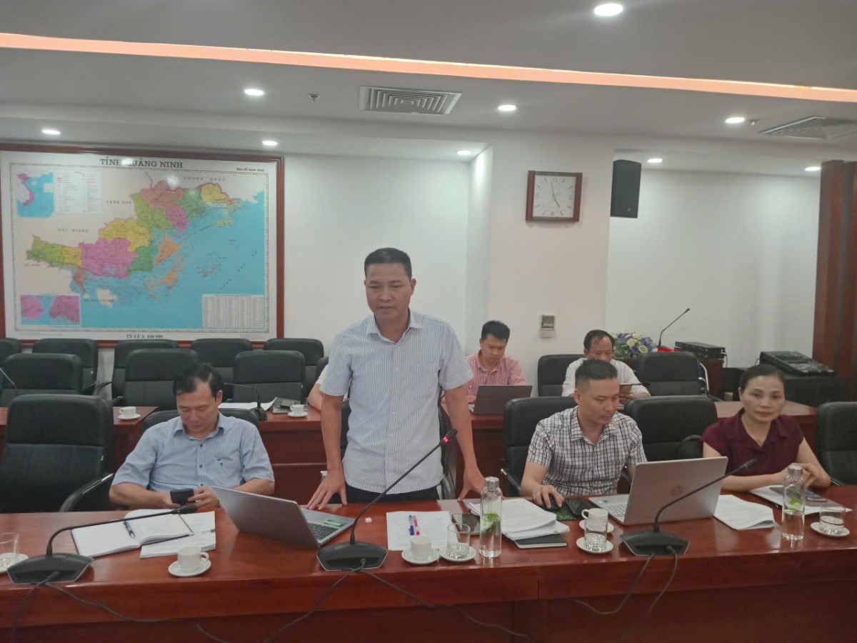 Đại diện Sở Nông nghiệp và Môi trường tỉnh Quảng Ninh cùng VOAA trao đổi các nội dung phối hợp phát triển nông nghiệp hữu cơ trong thời gian tới.