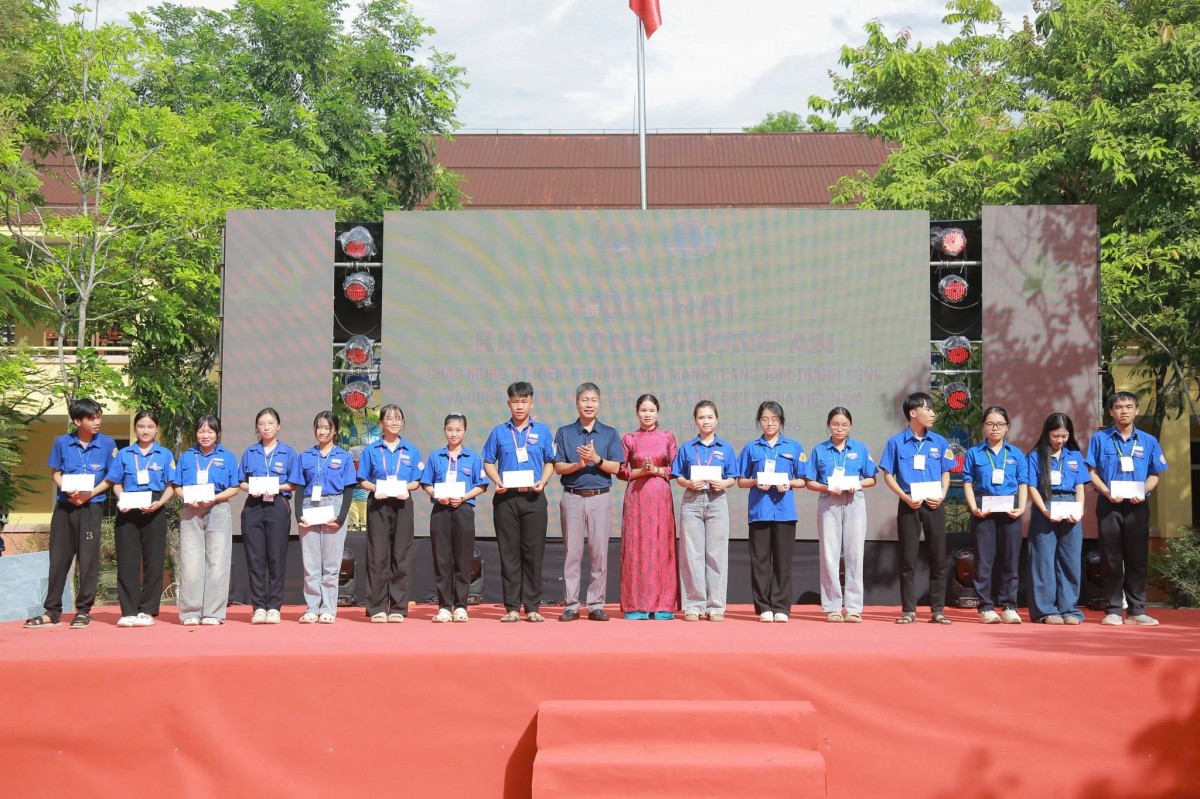 Tp. Huế: Tuổi trẻ Hương An phát huy sức trẻ, kiến tạo tương lai xanh