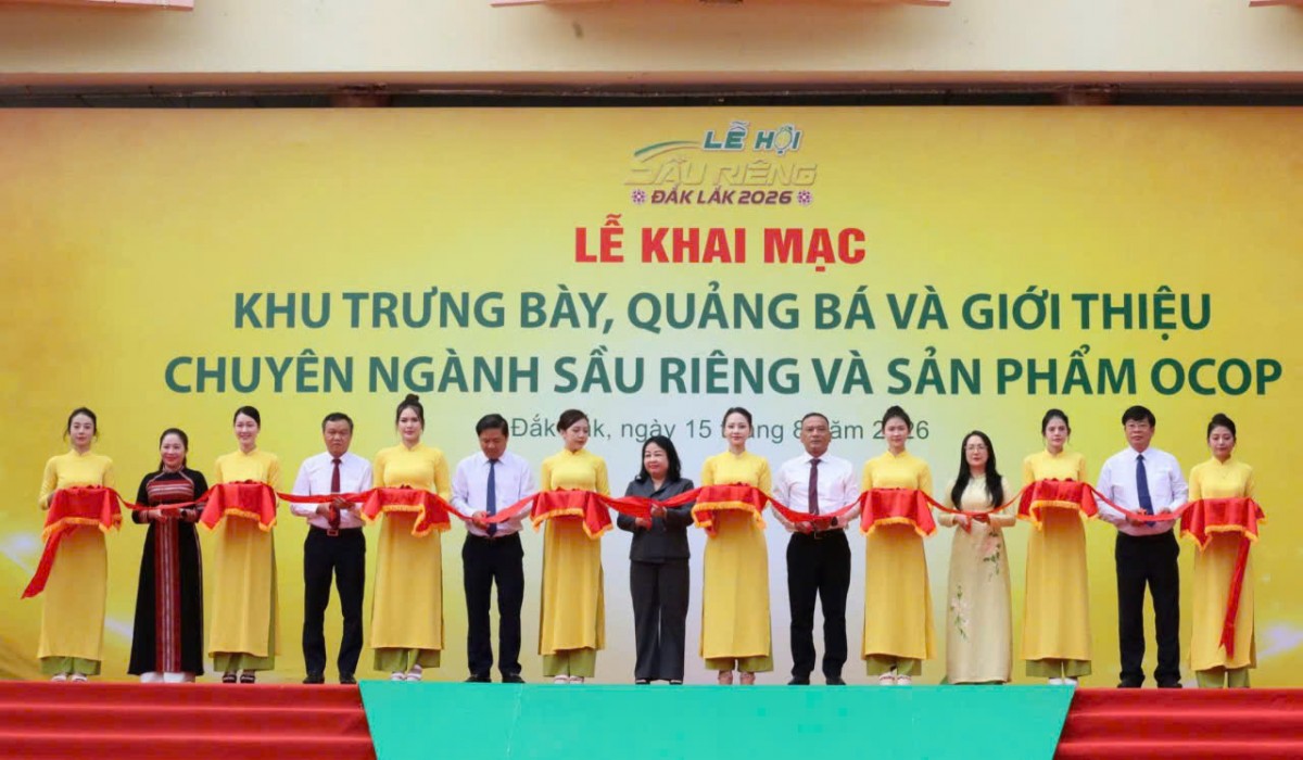 Lễ hội Sầu riêng Đắk Lắk quy tụ gần 400 gian hàng của các doanh nghiệp trong nước và quốc tế