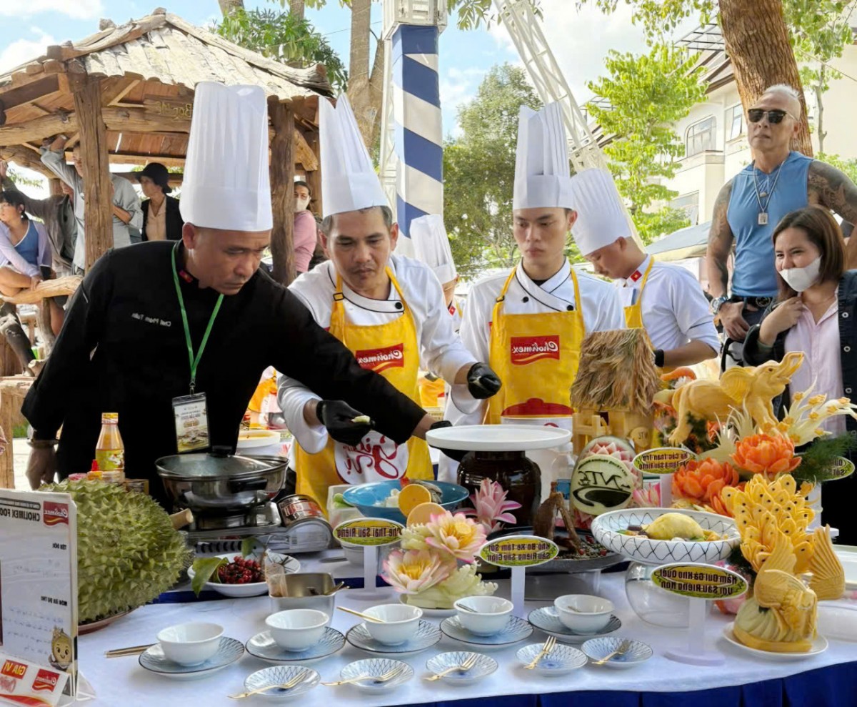 Khai mở không gian trải nghiệm phong phú về hương vị đại ngàn từ sầu riêng Đắk Lắk