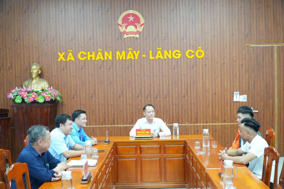 Sạch đường Sạch làng